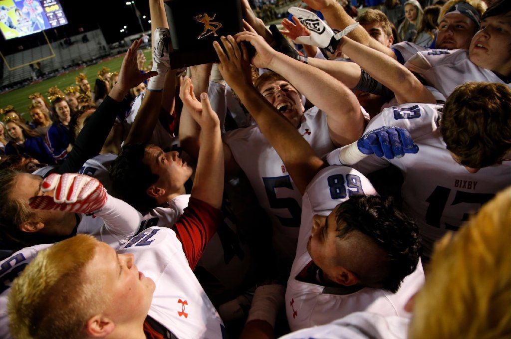 2015 6AII champion: Bixby Spartans